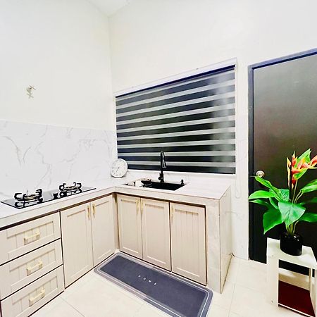Quayside Cove Homestay - Corner House, Shah Alam Rimbayu Netflix Syok Tv Bbq Extérieur photo